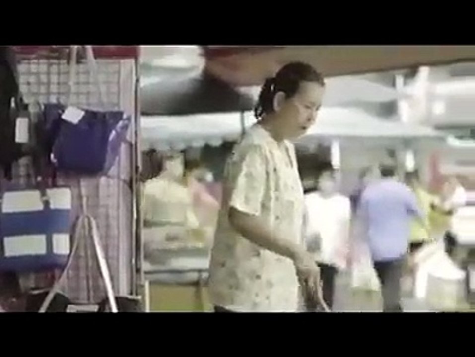 Man Teising Bagger But Bagger is good