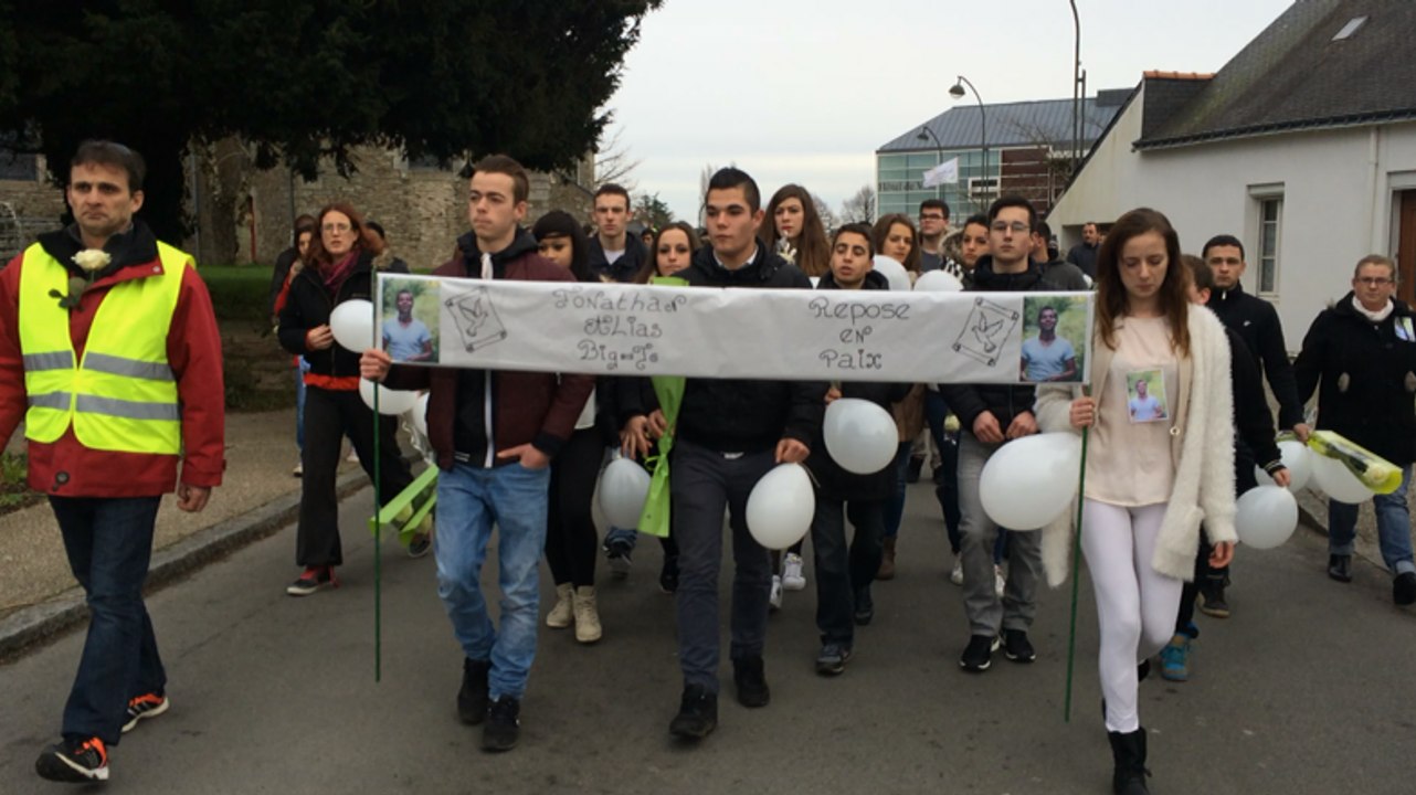 400 personnes rendent hommage à Jonathan, décédé dimanche