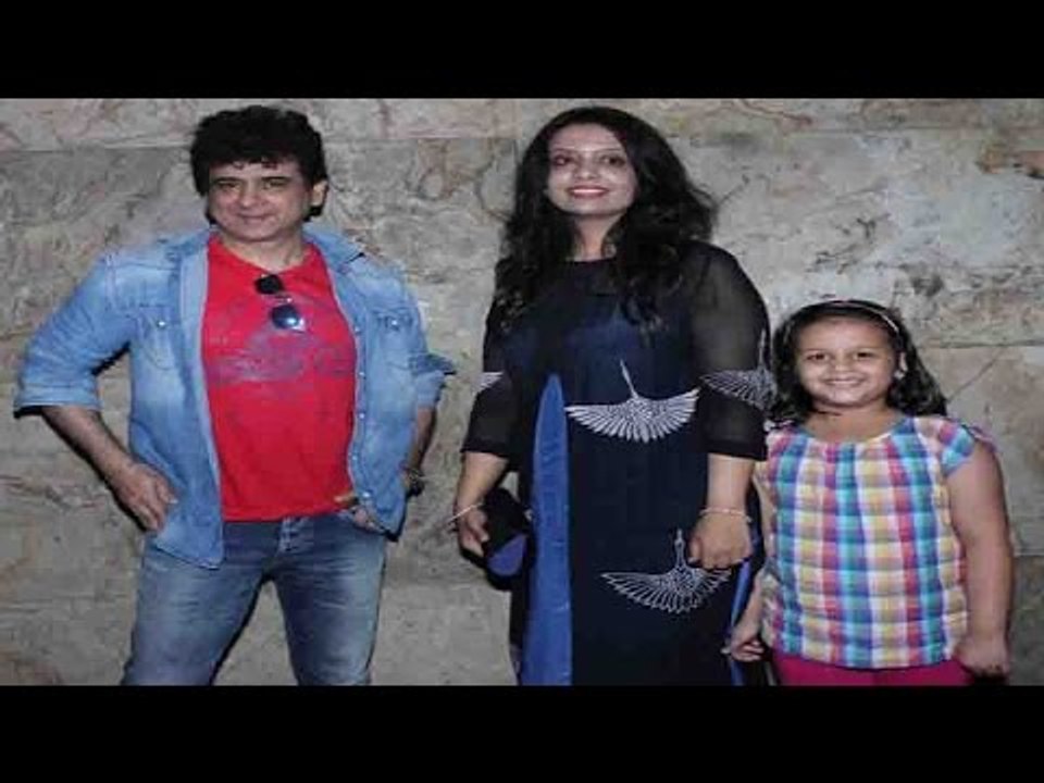 Dr Palash Sen, screening of film Aisa Yeh Jahaan Amruta Fadnavis and her daughter