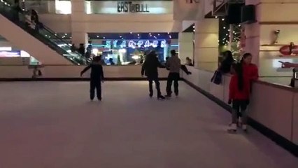 Köksal Baba buz pateni yapıyor-2016