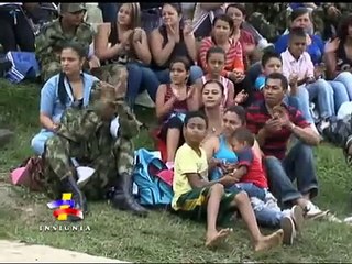 Download Video: SOLDADOS RECIÉN RECLUTADOS RECIBEN VISITA FAMILIAR