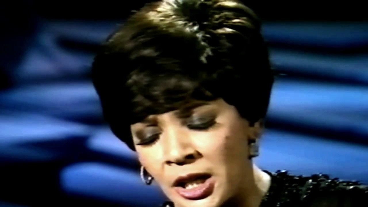 Shirley Bassey - TILL / Dusty Springfield - I'm Coming Home Again (1979 Show #3)