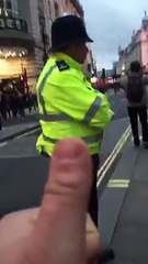 Vous allez adorer la police anglaise
