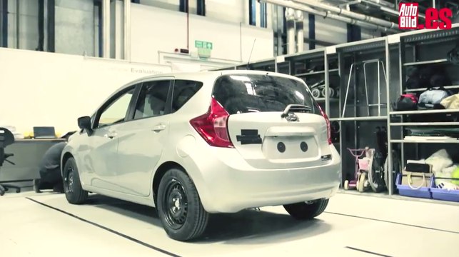Nissan presenta una cámara que se limpia sola