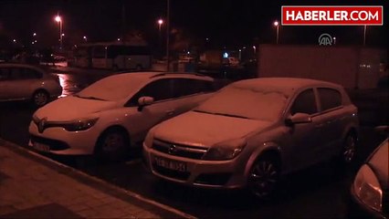 Silivri'de Kar Yağışı Etkili Oluyor