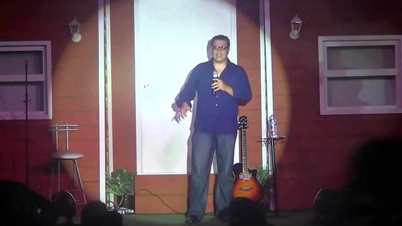 Franco Escamilla .- Monólogos Me siento viejo y El chico del clima