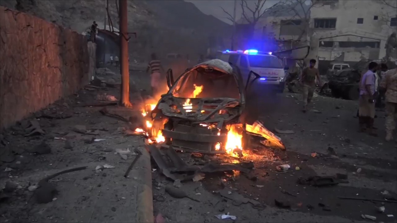 11 قتيلا في هجوم بسيارة مفخخة بعدن