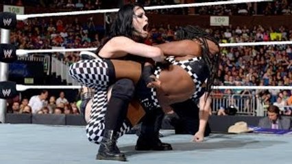 WWE SmackDown 07.25.14 Naomi vs. Paige