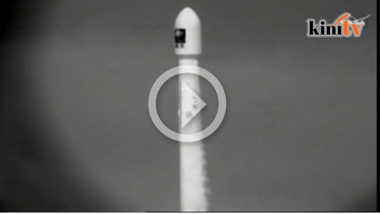 Gagal lagi... roket bersepai ketika mendarat