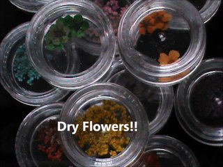 nail art tutorial with dried flowers