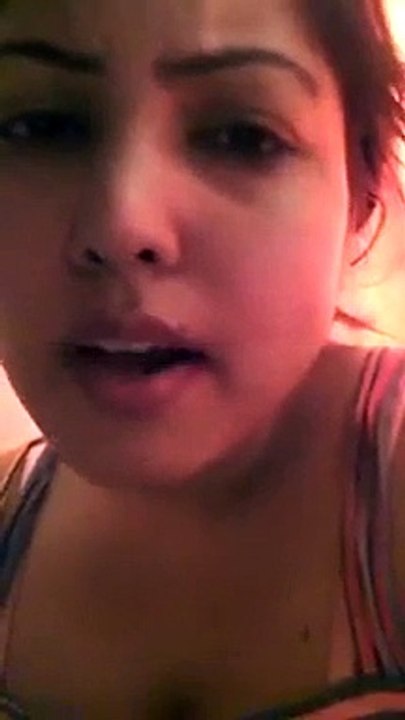 Very funny joke by a hot girl.