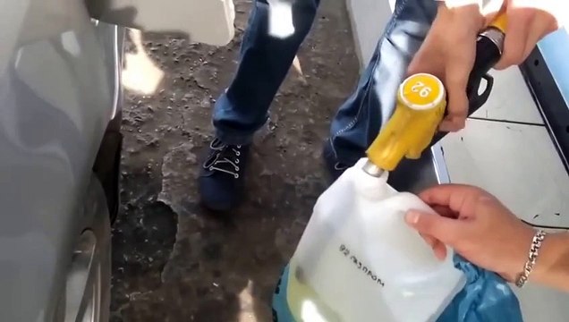Бензин на АЗС тайна раскрыта