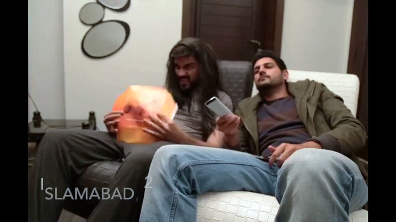 When She Does Not Like a Selfi---A Phsyco Girl---Funny Video---Funny Prank