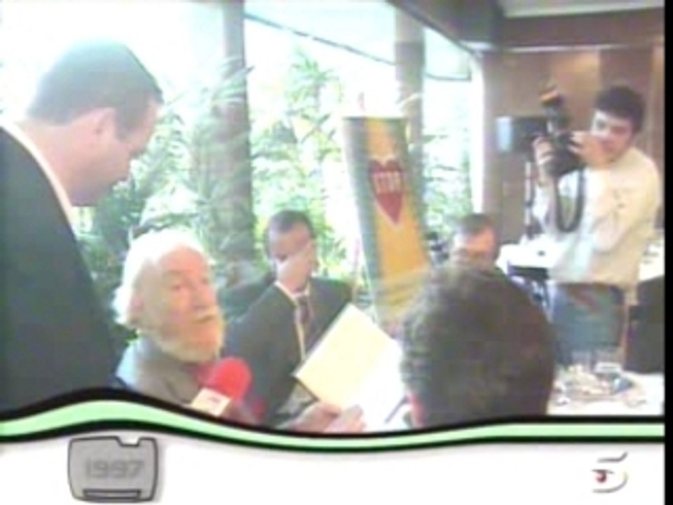 CAIGA QUIEN CAIGA - Fernando Fernan Gómez