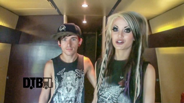 City of the Weak - BUS INVADERS Ep. 926