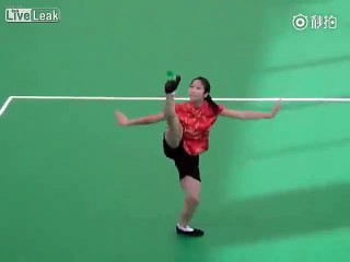 Genç Kız Yaptığı Şovla Yok Artık Dedirtti...