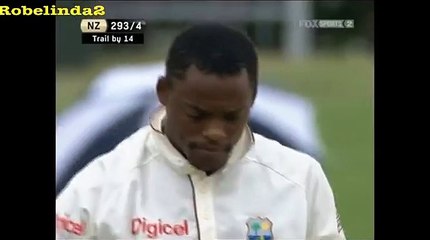 Most retarded bowler in cricket history. Rare cricket video