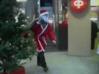 le père noel pratique le parkour