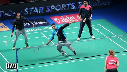 Badminton Akshay Kumar vs Abhishek Bachchan PBL Closing Ceremony