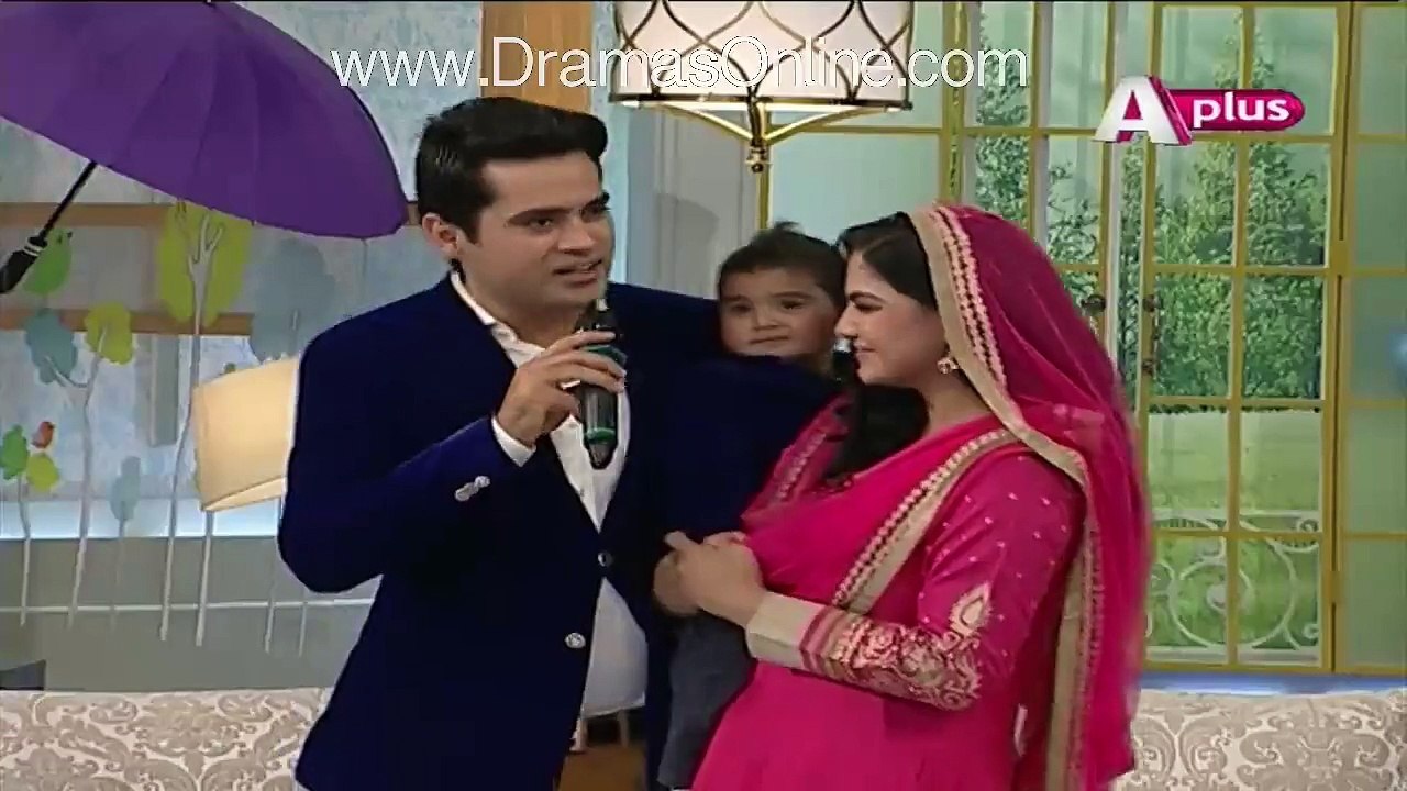 Ek Nayee Subha With Farah - Veena Dancing with her Son in a Live Morning Show