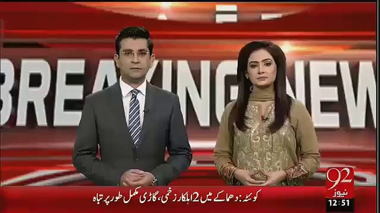 Imran Khan Going Without Protocol and Driving Himself to