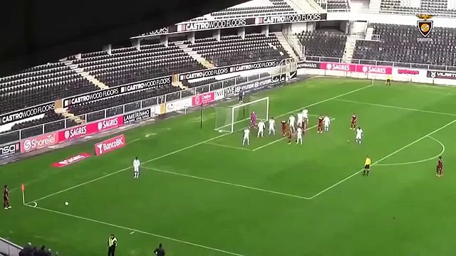 Hugo Firmino - Amazing volley goal - V. Guimarães B vs Oriental 1-1