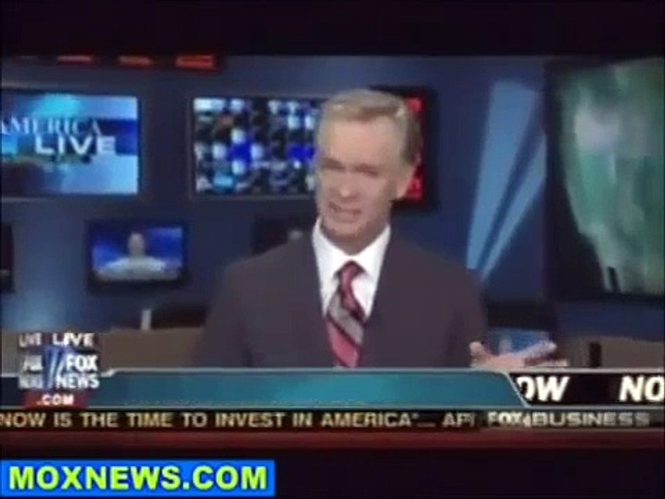 Amazing UFOs-If You Dont Believe Watch This- Recent Mass UFO Sightings 2011