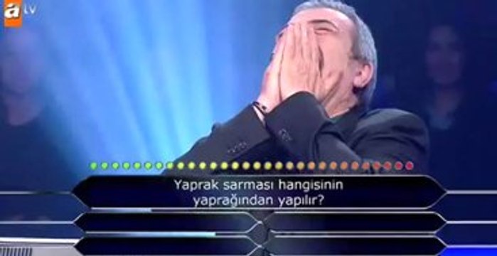 Selçuk Yöntem, Soruyu Görünce Gülme Krizine Girdi!