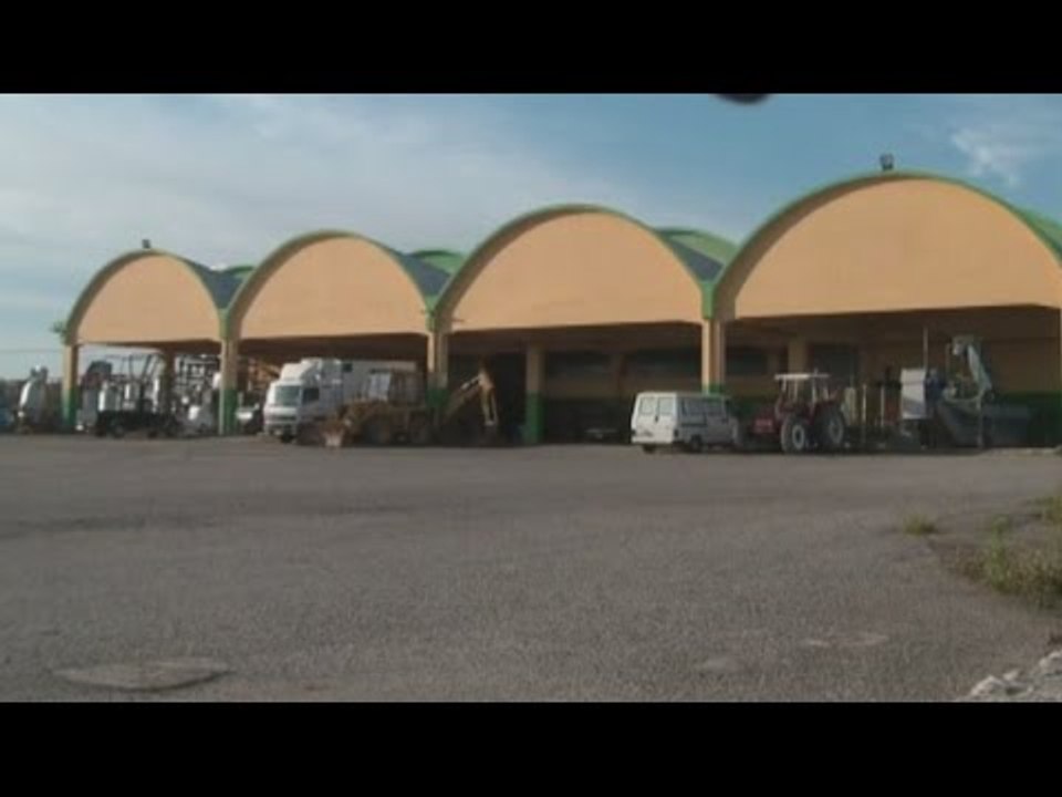 Sibari (CS) - 319 falsi braccianti agricoli, la truffa di un consorzio (18.01.16)