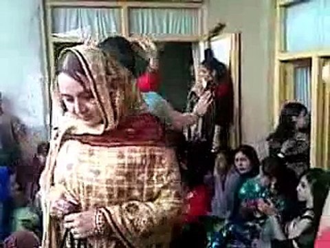 Best Peshawar swat pashto private home dance 2013 - YouTube