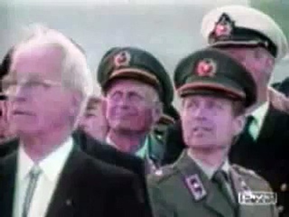 Russian Jet Fighter chases cigar shaped UFO (Russia, 1974)