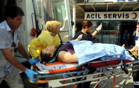 Özgecan'ın Katilinin Derisini Yüzmek İstiyordu, Sevgilisini Bıçakladı