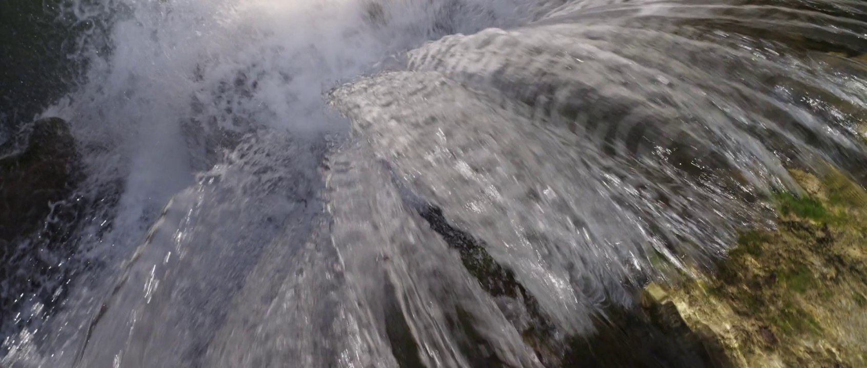 L’EAU (Short Film) - Trailer