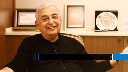 "Dünya bilgiyi kullananların efendi olduğu, kullanamayanların köle olduğu bir yapıya gidiyor."