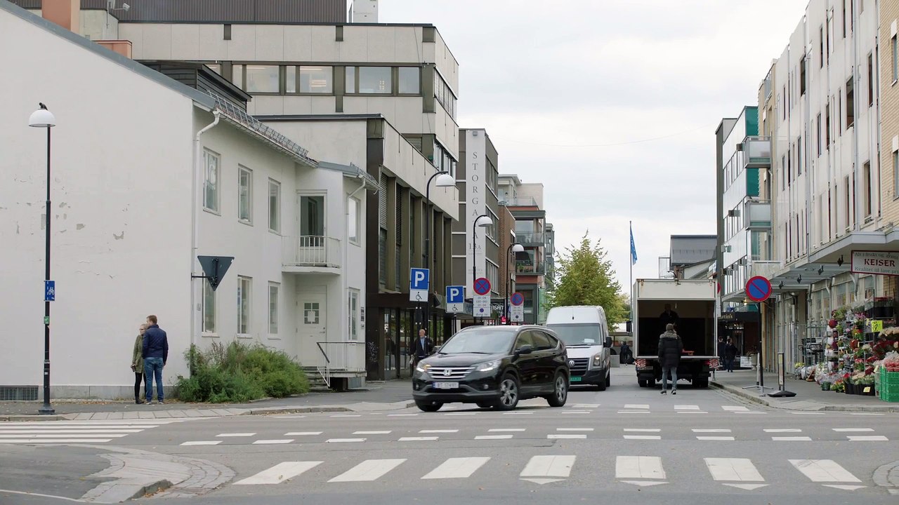 Conduite extrême en Marche arrière avec une remorque - Pub VW