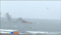 Nouvelle-Zélande : Des touristes se jettent à l'eau pour fuir leur bateau en flammes !