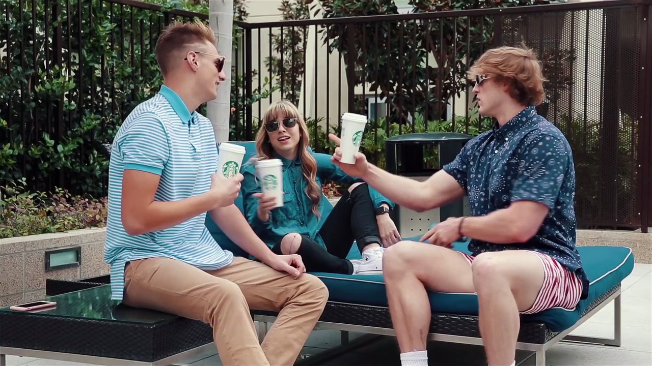 Il voit le monde à travers des lunettes racistes