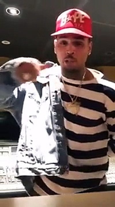 Chris Brown Live Periscope Broadcast previewing new music [video] (01/10/2016)