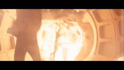 STAR TREK EN LA OSCURIDAD - TRAILER INTERNACIONAL - ESPAÑA