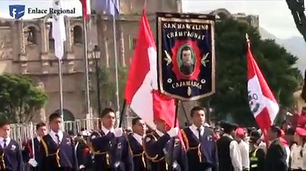 Juramentación de los policías escolares en la plaza de armas de Cajamarca