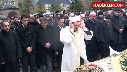 Adalet Bakanı Bozdağ Cenazeye Katıldı