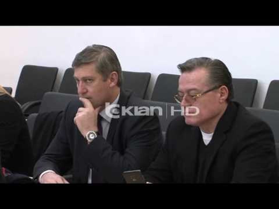 BASHA PERSHENDET QENDRIMIN E LSI