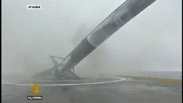 Reusable rocket explodes after botched landing