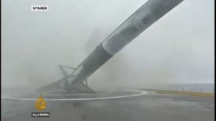 Reusable rocket explodes after botched landing