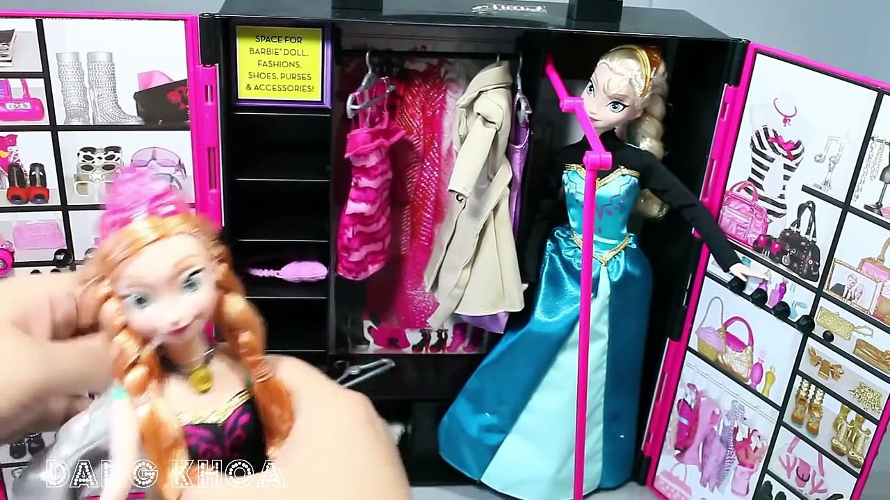 Thay đồ cho búp bê công chúa Elsa và Anna bằng các bộ váy rất đẹp