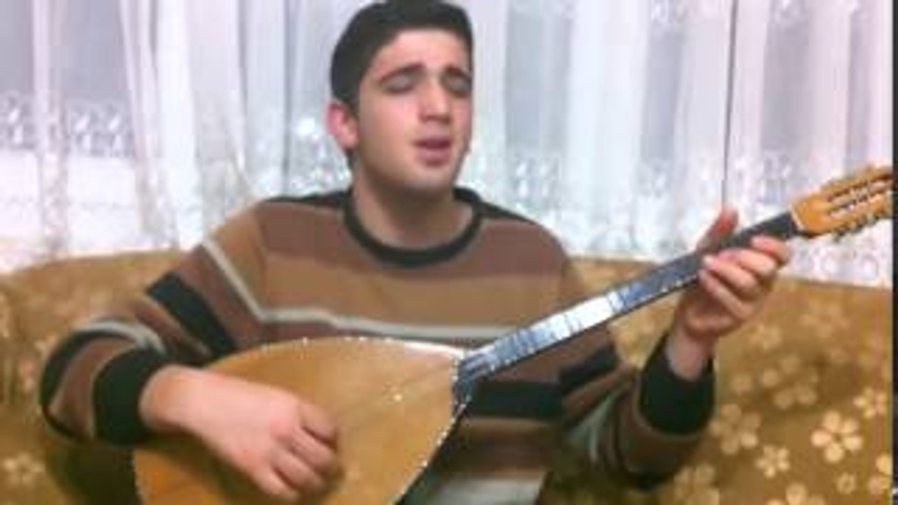 KÖMÜR GÖZLÜM SENDE SEVDA NE ARAR