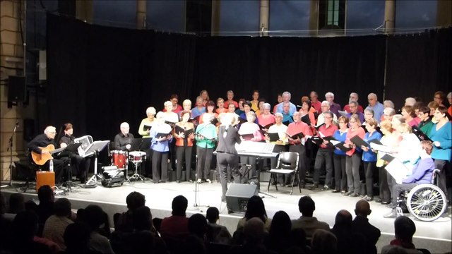 Le jazz et la java par la chorale Chanlibre de Millau