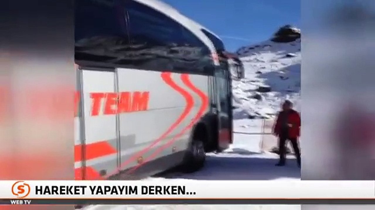 Artistlik Yaparken Otobüsün Camını Patlattı