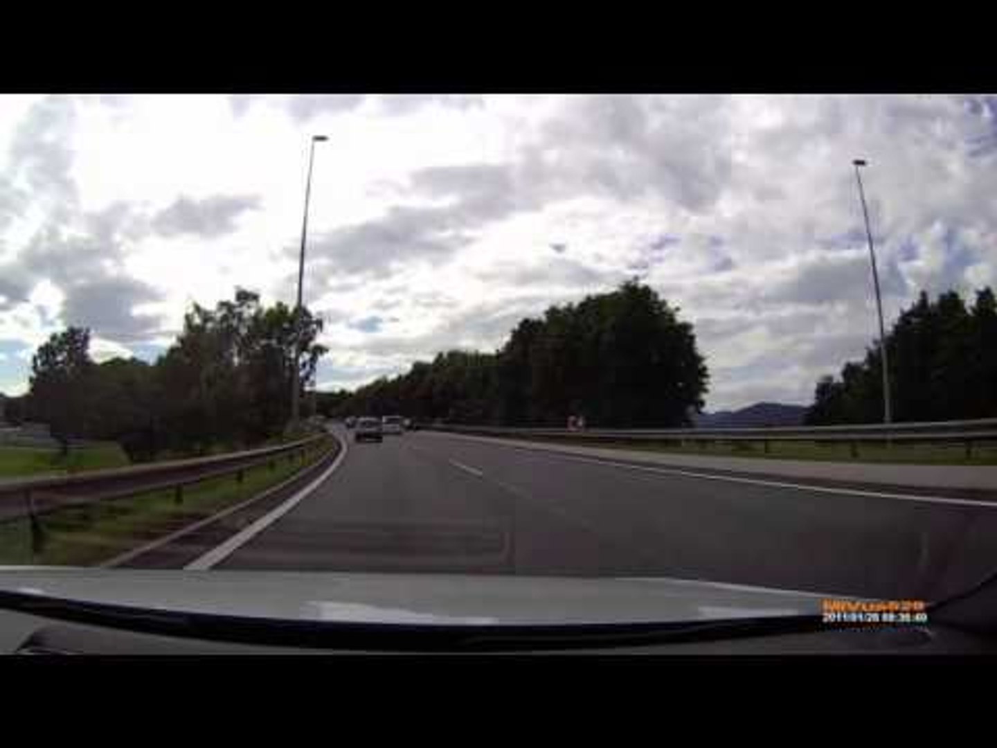 ⁣Біженці тікали з Луганщини: жахлива автокатастрофа   Вікна новини   15 10 2014