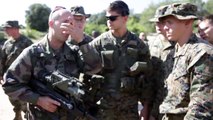 US Soldiers Training With Awesome French Famas and French Soldiers